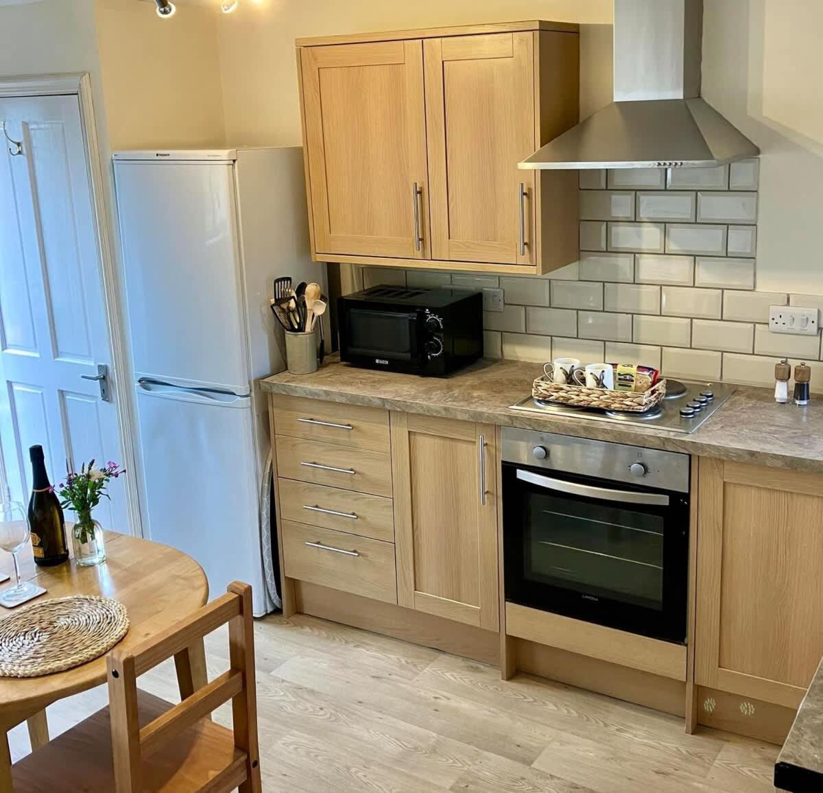 Farmhouse Apartment Saint Ishmaels  외부 사진